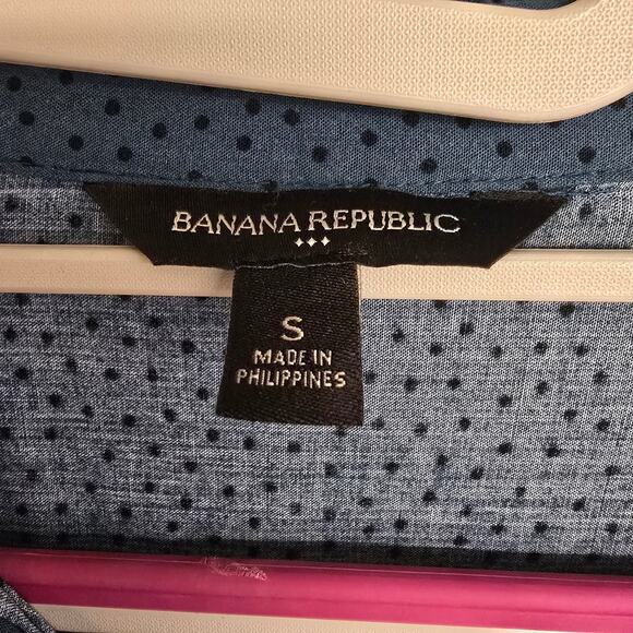 Women's Banana Republic Dark Teal Polka Dot Button Down Rayon Top | Size Small - Picture 8 of 10